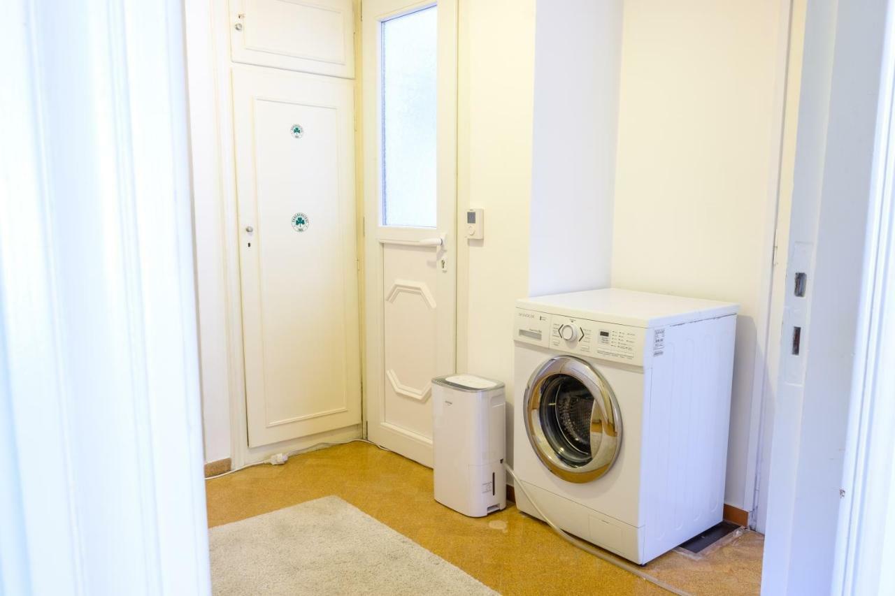 Chalandri Home Away Athena Bagian luar foto